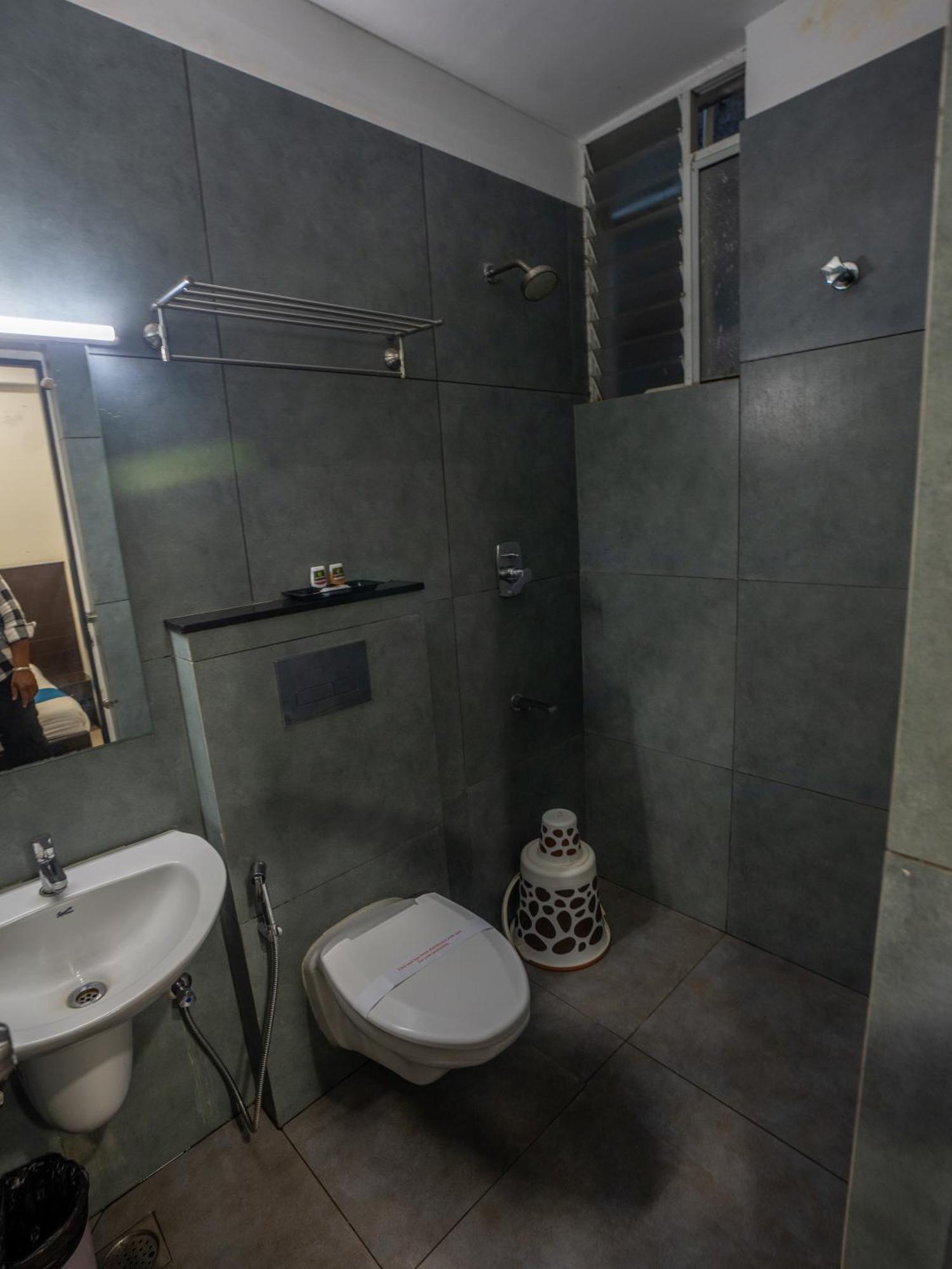 Orion Residency Hotel Chennai Exterior photo